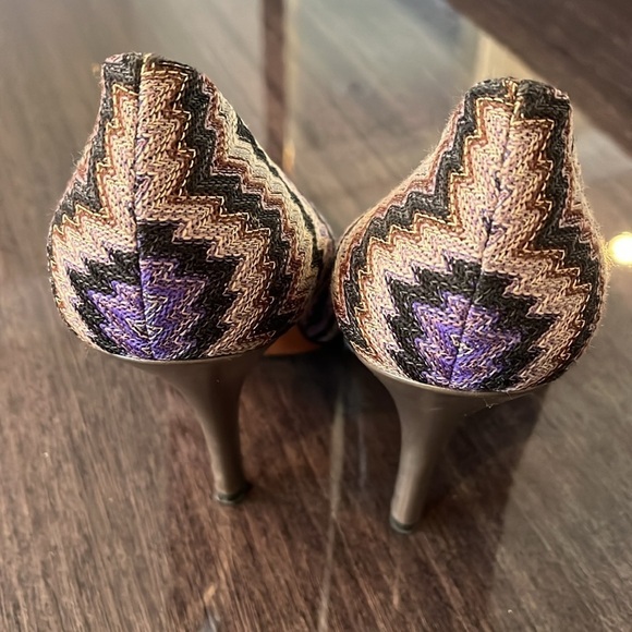 Missoni Women's 37.5 / 7.5 Rashel Signature Chevron Pumps Heels - Picture 5 of 7